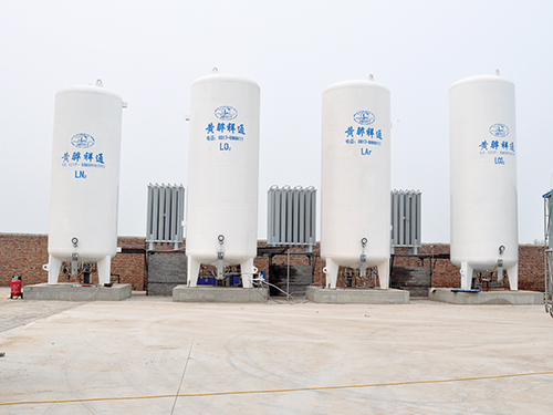 低溫儲罐占地面積小，操作方便